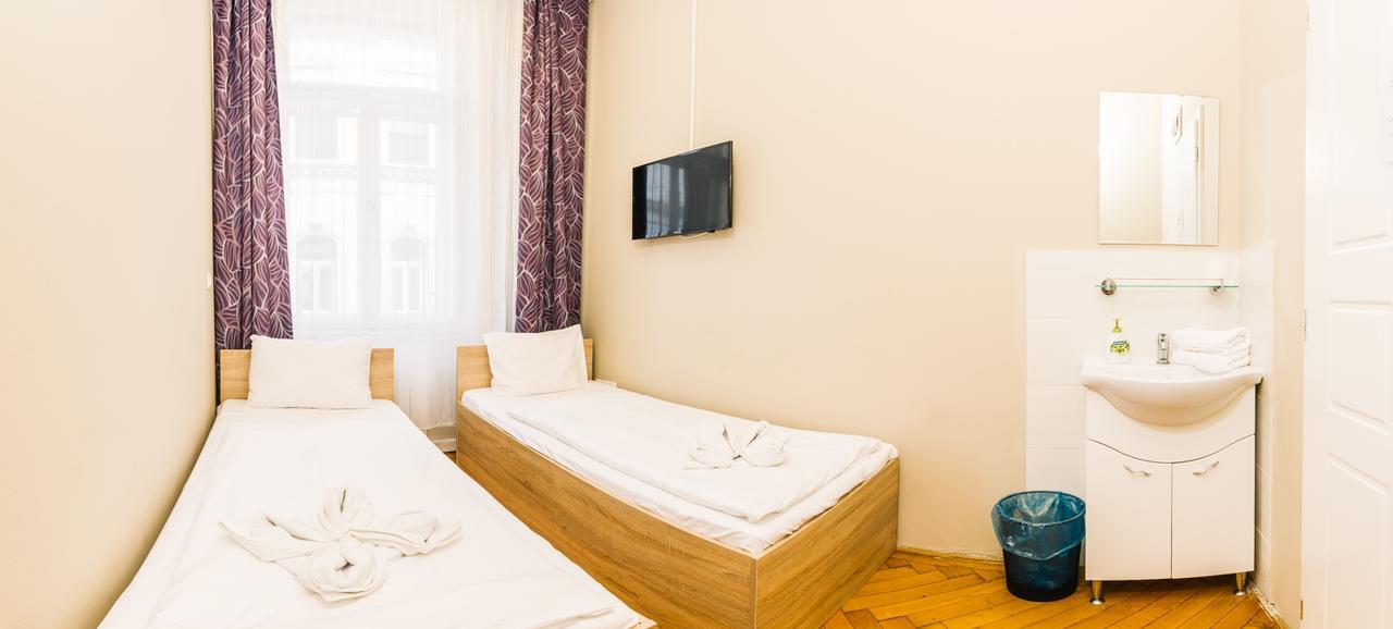 Centric Lifestyle Apartments Budapest Extérieur photo